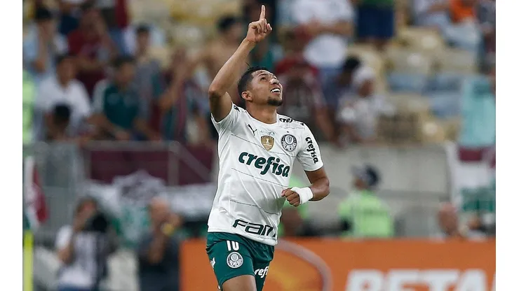 Rony comemora gol com a camisa do Palmeiras (Foto: Getty Images)