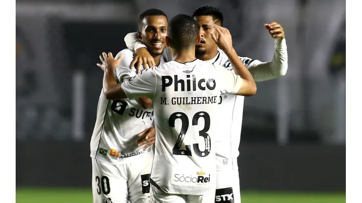 Santos v Libertad - Copa CONMEBOL Sudamericana 2021