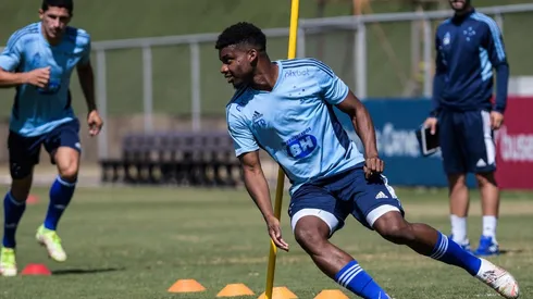 Novo reforço do Cruzeiro, Lincoln fala sobre sua passagem pelo Flamengo (Foto: Gustavo Aleixo/Cruzeiro)