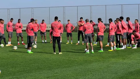 Edenílson reclama de jornalista em treino do Internacional (Foto: Divulgação)