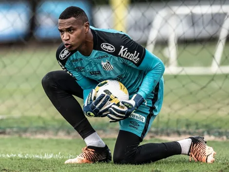 Agora vai? Botafogo oferece R$3 milhões mais um jogador para contratar John, do Santos