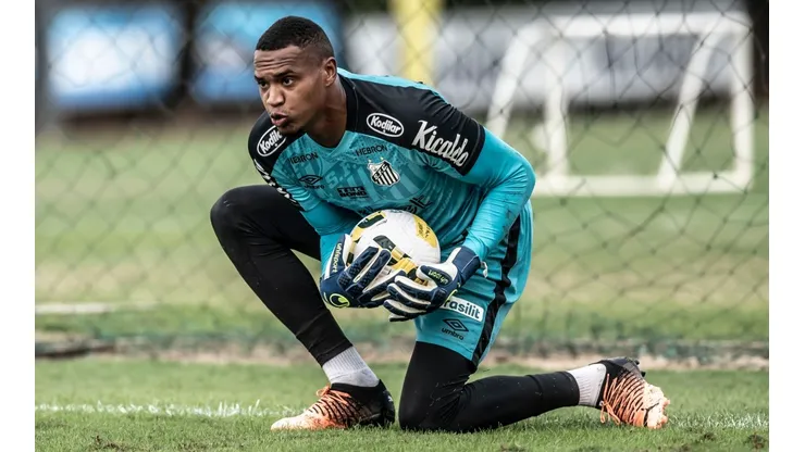Botafogo fez outra proposta por John, goleiro do Santos