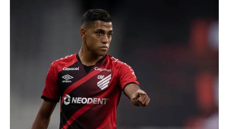 Athletico Paranaense v Pe�arol - Copa CONMEBOL Sudamericana 2021