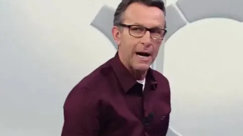 Neto recebe foto de jogador do Corinthians na balada: "Se jogar mal contra o Fla, é porrada!"