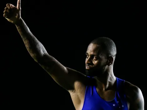 Torcida de gigante brasileiro faz campanha pela contratação do zagueiro Dedé, que está livre no mercado