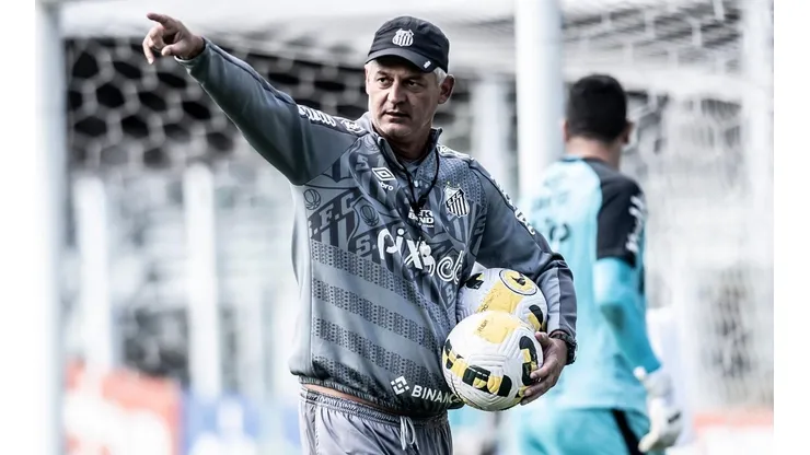 Lisca diz que vai buscar a vaga na Libertadores 2023 com o Santos (Foto: Ivan Storti/Santos FC)