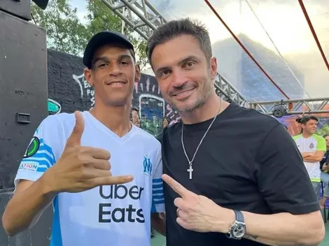 Luva de Pedreiro revela propostas de 3 times para jogar futebol profissional: "Propostas boas"