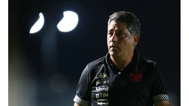 Vasco, de Emílio Faro, vai negociar MT