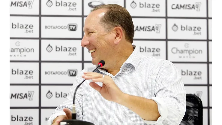 John Textor diz que gastou mais do que o esperado no Botafogo (Foto: Vitor Silva/Botafogo)