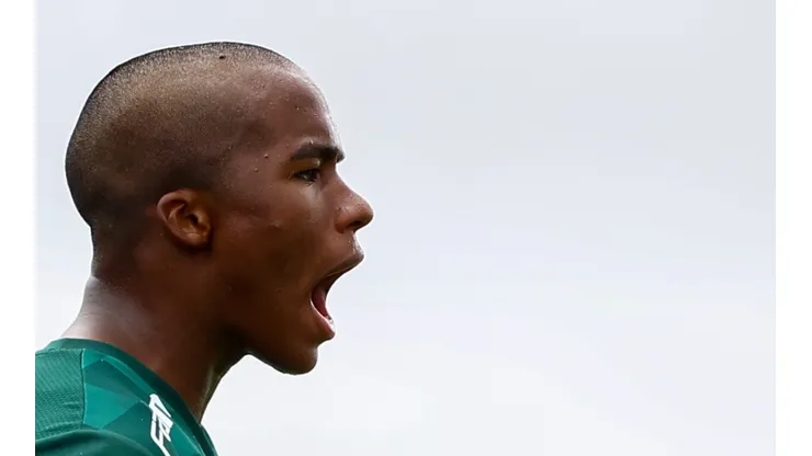 Endrick pode estrear com a camisa do Palmeiras