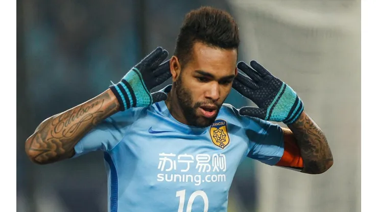 Alex Teixeira poderá ser inscrito pelo Vasco (Foto: Getty Images)