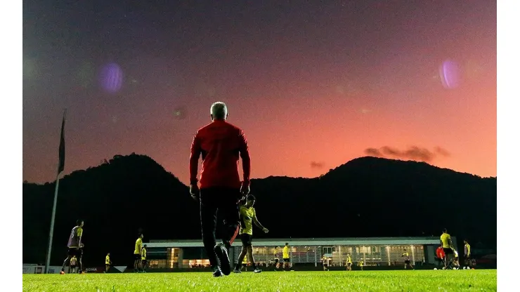 Dorival Jr revela que tem o desejo de continuar no Flamengo em 2023 (Foto: Gilvan de Souza/Flamengo)