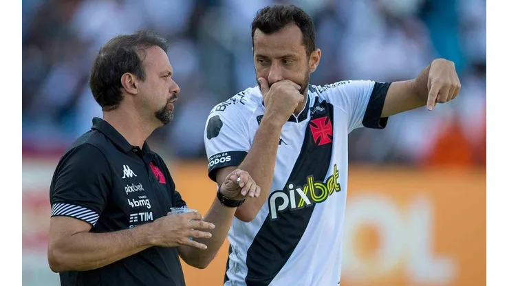 Thiago Rodrigues defendeu Maurício Souza em momento complicado no Vasco (Foto: Daniel RAMALHO/CRVG)