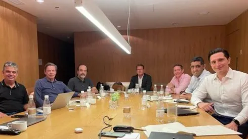 Membros da diretoria do Vasco e 777 Partners se reúnem (Foto: Divulgação/CRVG)