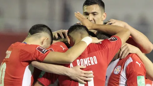 Jogadores do Paraguai comemoram gol (Foto: Getty Images)