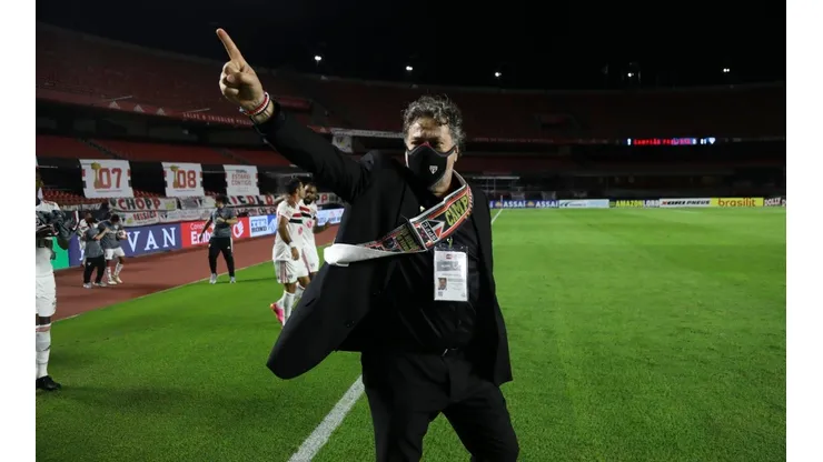 Presidente do São Paulo, Júlio Casares, acertou renovação de contrato de Rogério Ceni