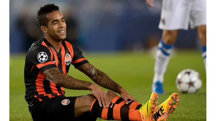 Alex Teixeira vai se reunir com o Vasco nesta terça-feira, 12