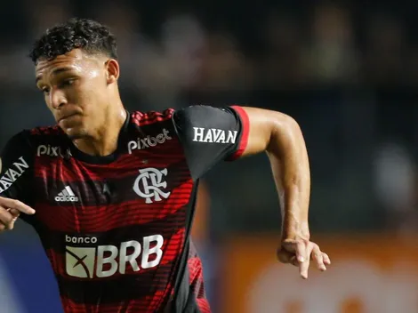 Joia do Flamengo surpreende e se coloca a disposição para atuar em outra posição