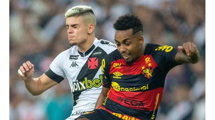 Pec lamenta chances desperdiçadas contra o Sport (Foto: Daniel RAMALHO/CRVG)