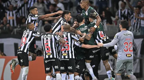 Jogadores do Atlético-MG comemoram gol (Foto: Getty Images)