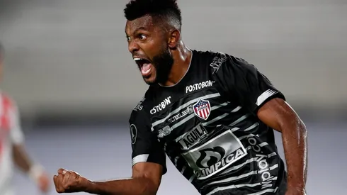 Borja comemora gol com a camisa do Junior Barranquilla (Foto: Getty Images)