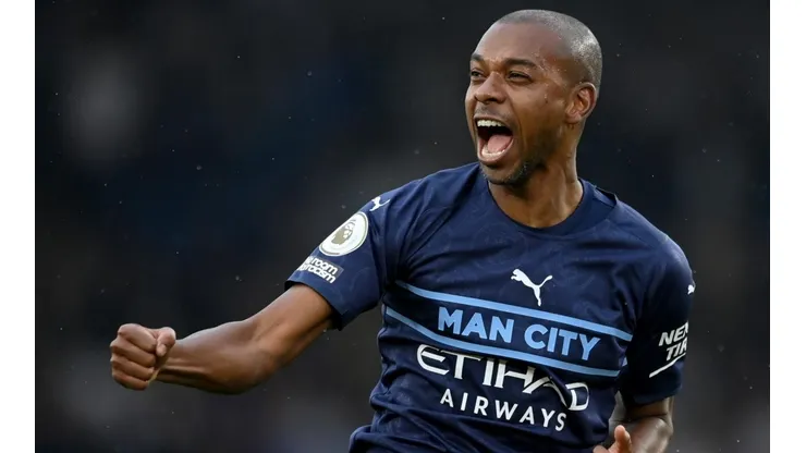 Fernandinho deixou o Manchester City ao final da última temporada do futebol europeu (Foto: Getty Images)