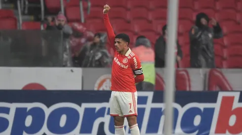 Taison se diz chateado com toda situação após greve no Internacional (Foto: Ricardo Duarto/SC Internacional)