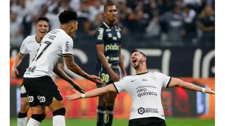 Giuliano comemora grande atuação do Corinthians e gols marcados (Foto: Rodrigo Coca / Ag. Corinthians)