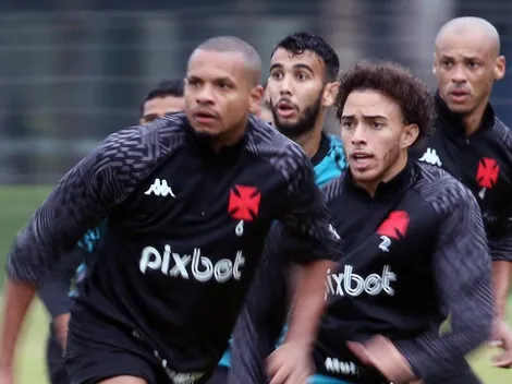 'Todos estão se doando muito', diz lateral do Vasco sobre sucesso do setor defensivo