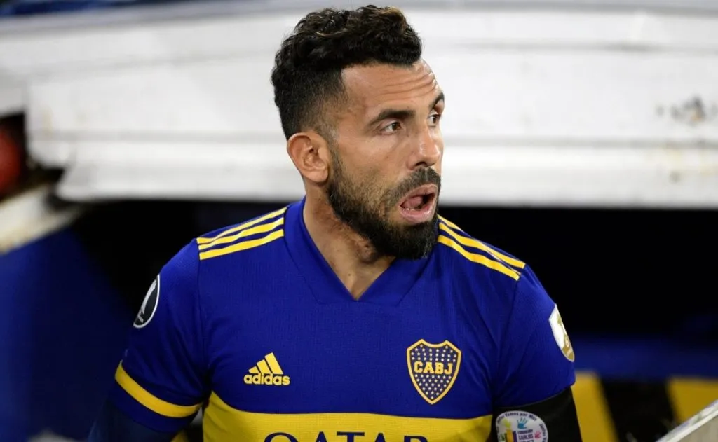 Carlos Tévez em jogo do Boca Juniors (Foto: Getty Images)