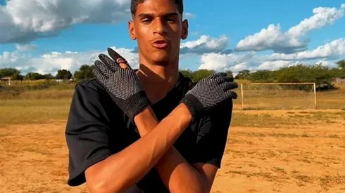 Revoltante: Novos empresários do Luva de Pedreiro revelam o saldo bancário do influencer