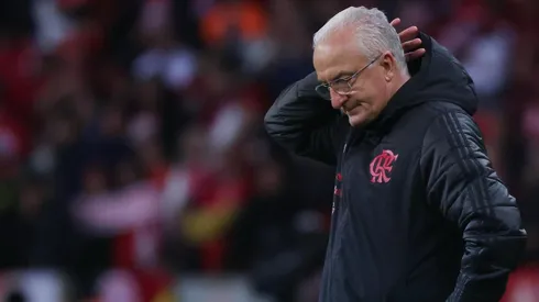 Dorival Jr critica atuação do Flamengo contra o Atlético-MG (Foto: Silvio Avila/Getty Images)