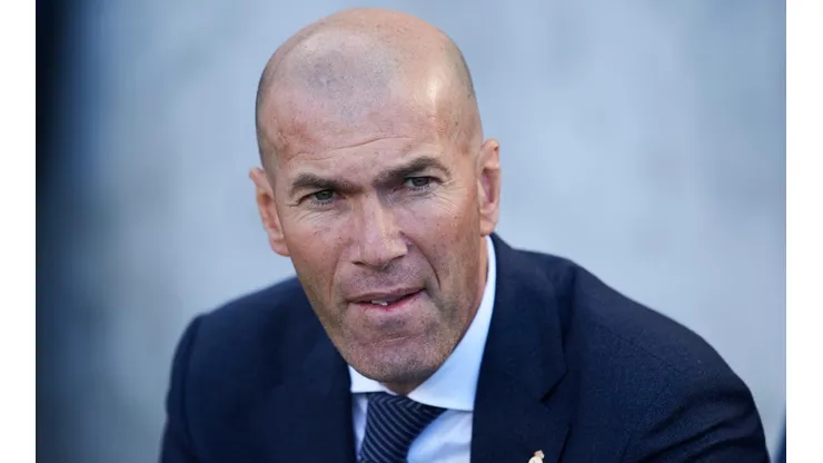 Zinédine Zidane não deverá assumir o comando do PSG (Foto: Getty Images)