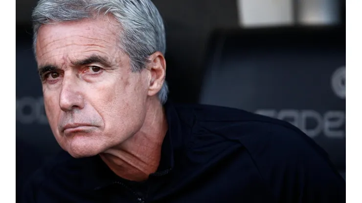 Luís Castro fala sobre a imprensa brasileira (Foto: Buda Mendes/Getty Images)