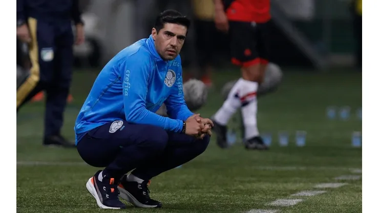 Abel Ferreira fala sobre novos atacantes do clube (Foto: Ricardo Moreira/Getty Images)