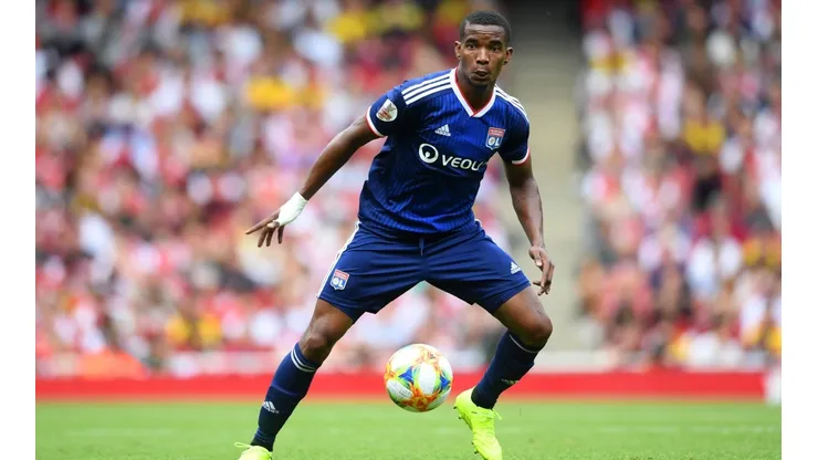 Thiago Mendes renovou contrato com o Lyon, da França