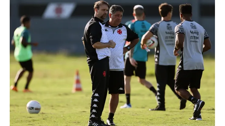 Maurício Souza vai fazer sua estreia como treinador do Vasco
