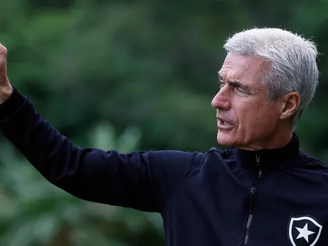 Luís Castro não se cala e explica situação após cobrança no CT do Botafogo