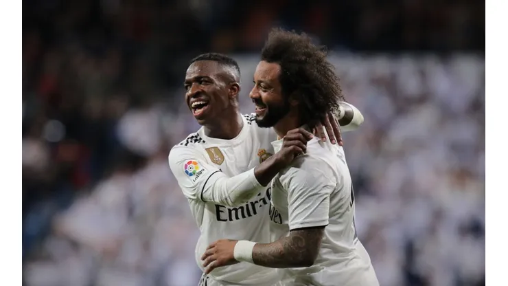Gonzalo Arroyo Moreno/Getty Images - Marcelo e Vinicius Junior no Real Madrid