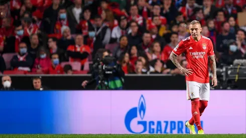 SL Benfica v AFC Ajax: Round Of Sixteen Leg One - UEFA Champions League