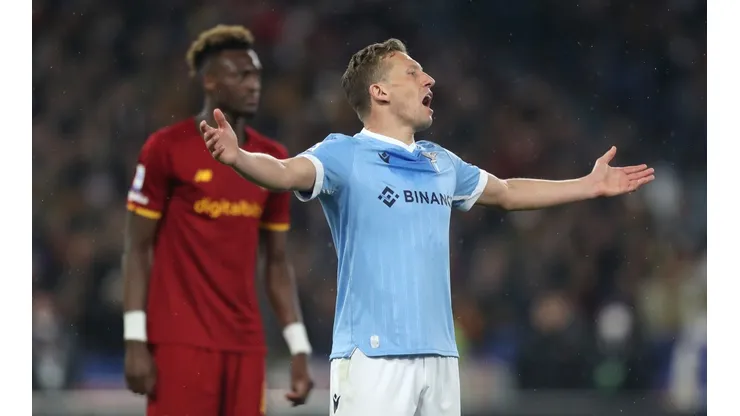 Lucas Leiva está disponível no mercado após não renovar com a Lazio
