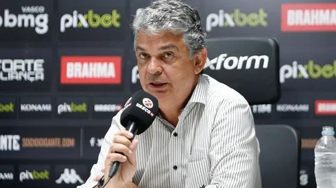 Carlos Brazil falou sobre busca pelo novo treinador (Foto: Rafael Ribeiro / Vasco)