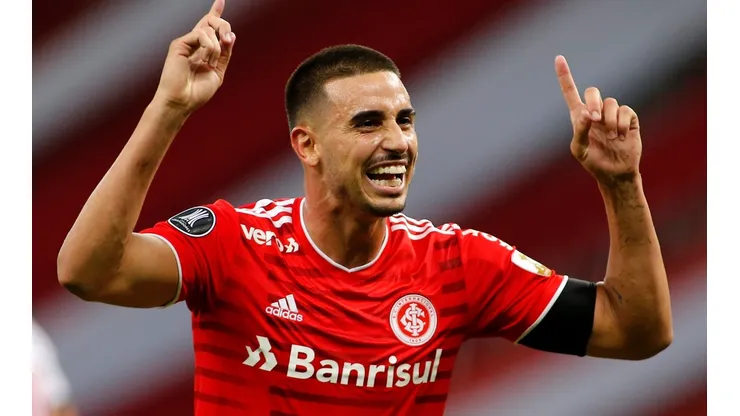 Internacional v Olimpia - Copa CONMEBOL Libertadores 2021