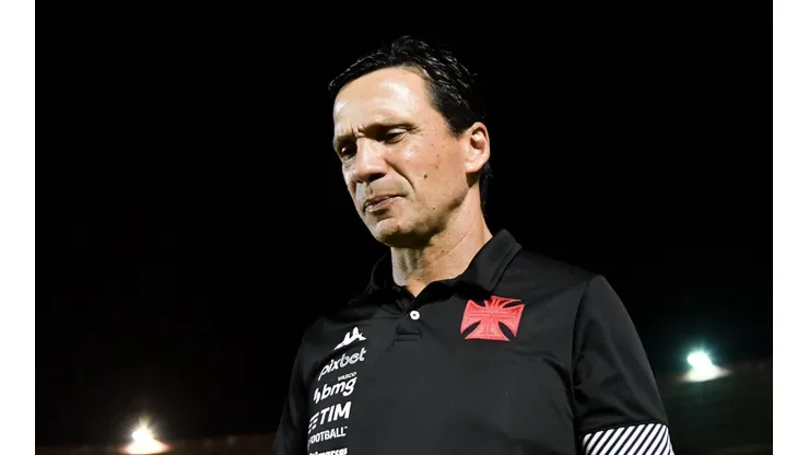 Zé Ricardo não é mais o técnico do Vasco (Foto: Thiago Ribeiro/AGIF)