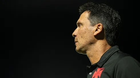 Zé Ricardo deixa o Vasco e uma dúvida importante para o duelo contra o Náutico (Foto: Jorge Rodrigues/AGIF)