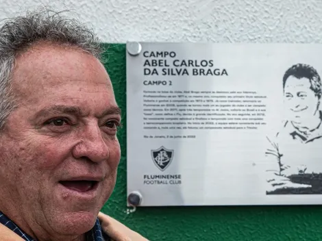 Abel Braga é homenageado pelo Fluminense e se emociona: 'Foi forte'