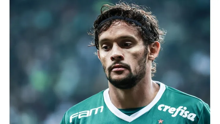 Scarpa revela que o futebol não era o conto de fadas que ele pensava (Foto: Marcello Zambrana/AGIF)