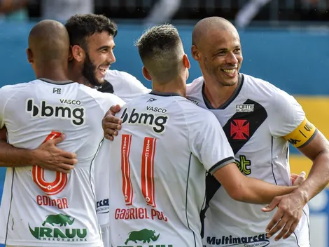 'Vou dar pix também', atacante do Vasco briga por vaga de titular e 'incentiva' companheiros