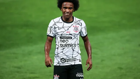 Pai de Willian negou que filho vá deixar o Corinthians
