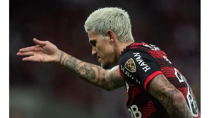 Pedro marcou o segundo gol do Flamengo na vitória sobre o Sporting Cristal (Foto: Thiago Ribeiro/AGIF)